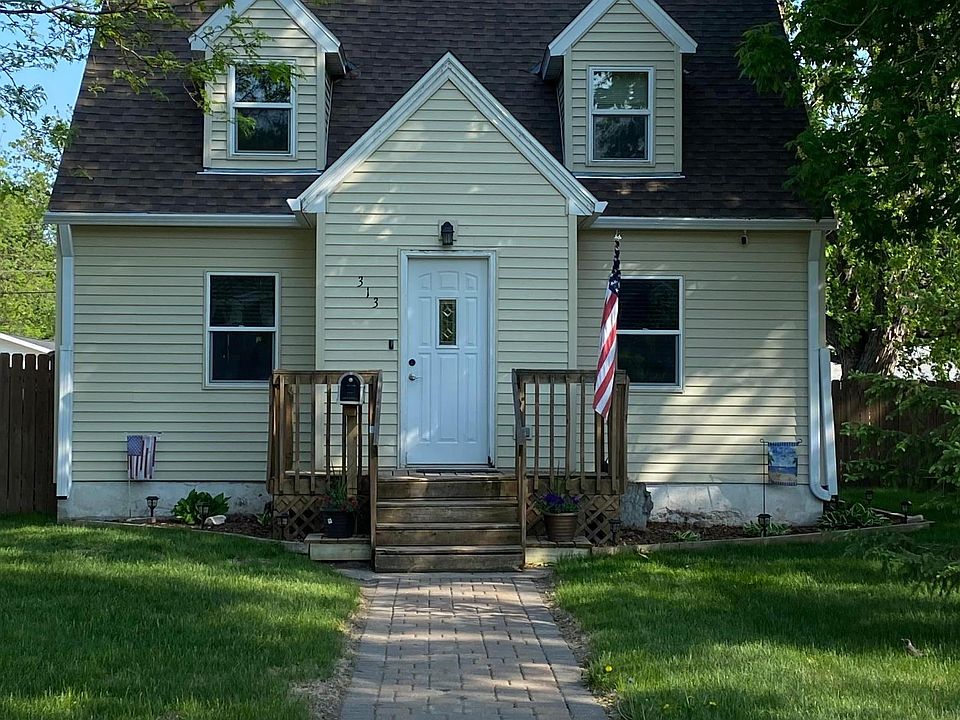 313 W 9th St, Morris, MN 56267 Zillow