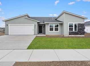 1611 Sunday Riv, Saint Middleton, ID 83644