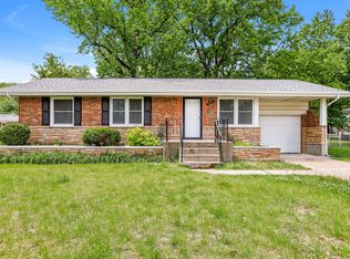 9609 Griffin Dr, Saint Louis, MO 63137