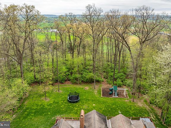5th image of 5204 Dogwood Dr