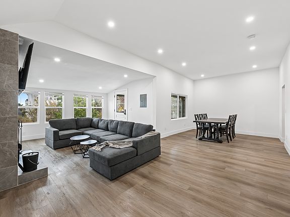 4th image of 310 W Whittley Ave #B