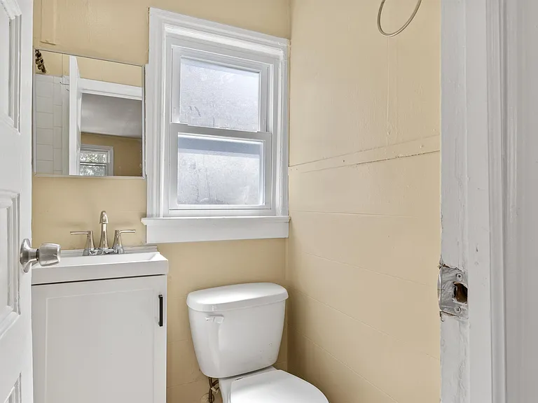 90 W 43rd St #3 — Photo 11