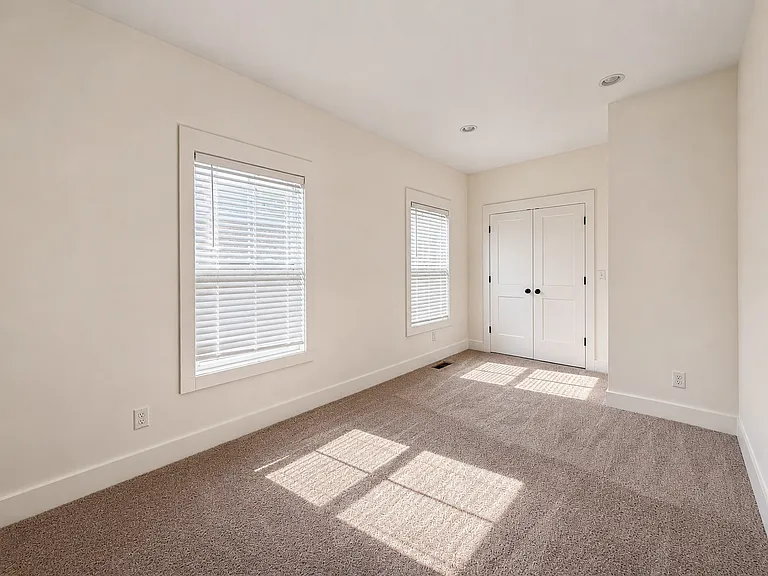 228 Allison Way — Photo 33