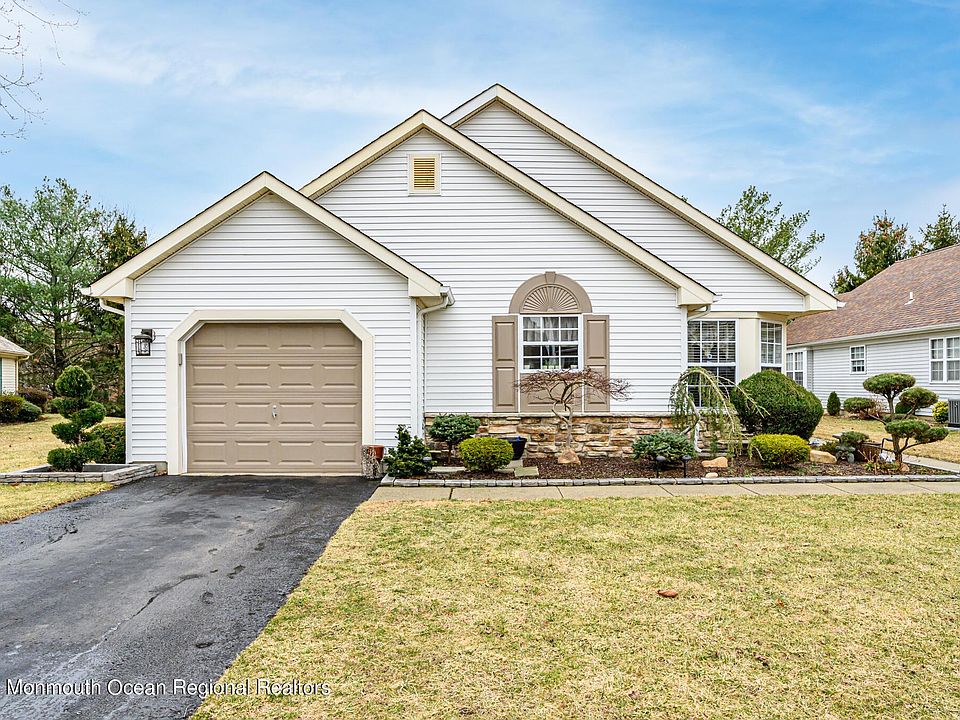 1st image of 3405 Vicari Ave