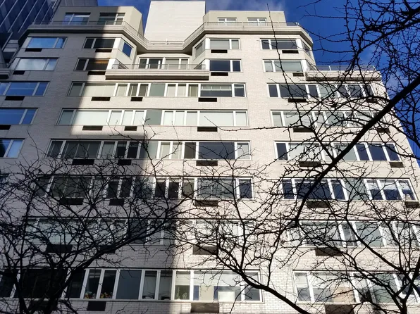 211 East 51st Street image 8 of 10