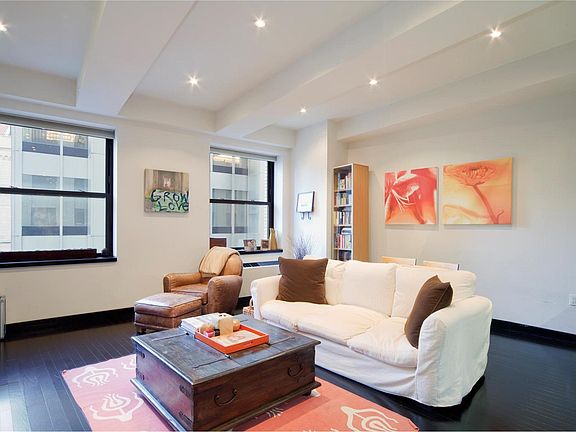 2nd image of 18-20 Pine St #1515