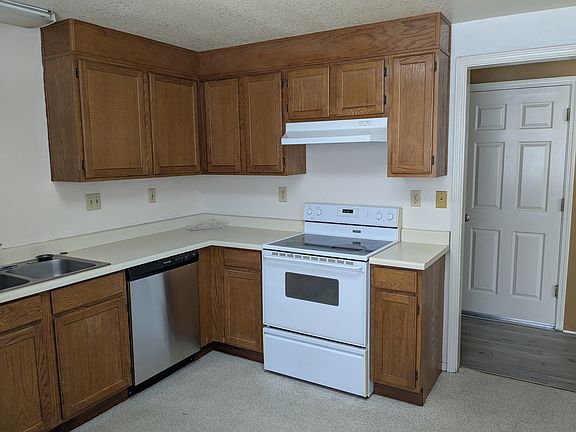 2nd image of 2111 California St APT A