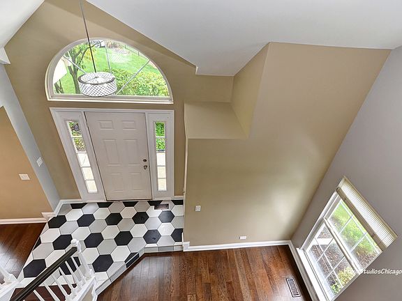 2nd image of 611 Stone Brook Ct