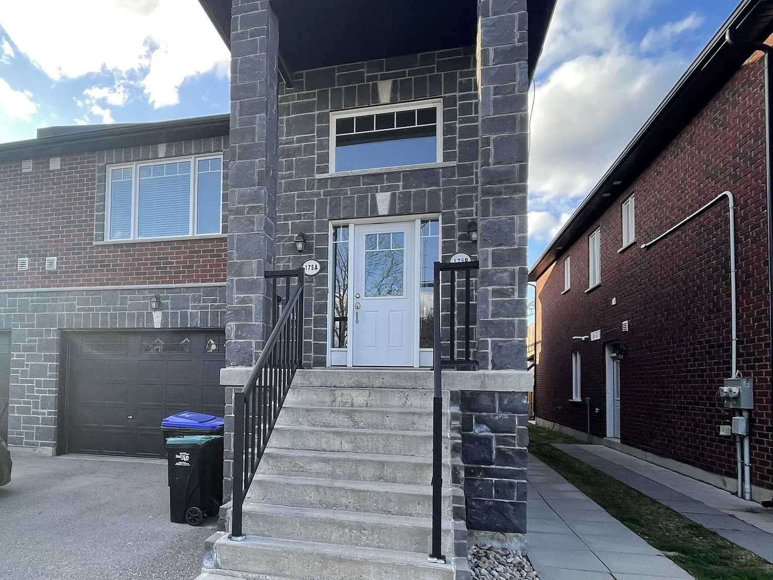 3 bed, $2,550 — Photo 1