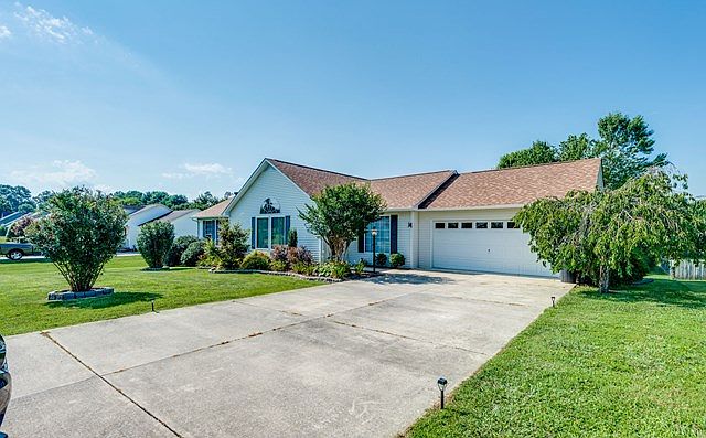 1st image of 1153 Belmont Dr
