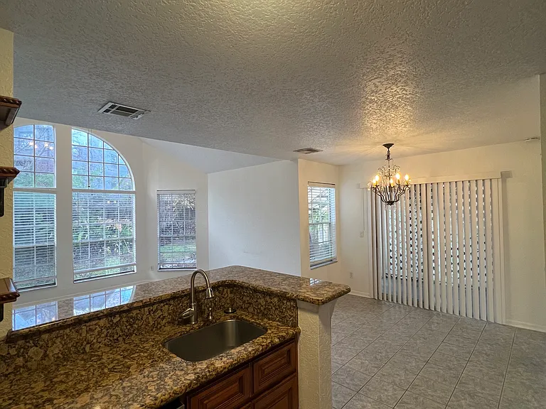 605 Youngstown Pkwy #39 — Photo 14