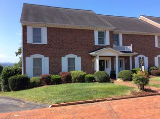 112 Barberry Rd #28, Johnson City, TN 37604