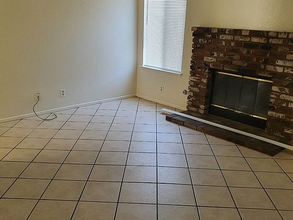 5th image of 26210 Notre Dame Ct