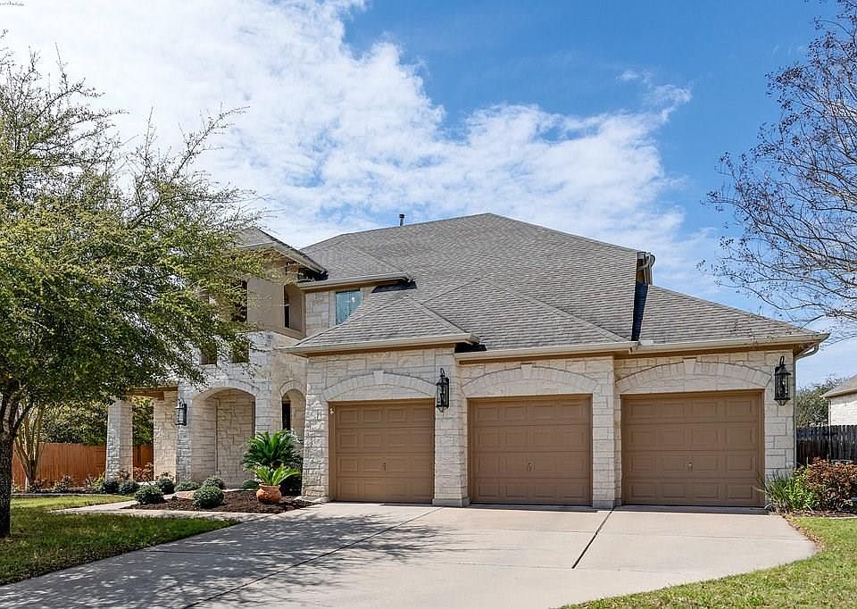 1st image of 141 Palisade Dr