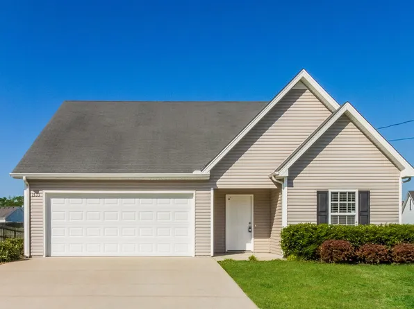 1533 Passage Dr, Murfreesboro, TN 37130