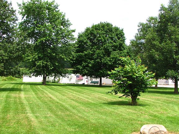 5th image of 1105 N County Road 560 E