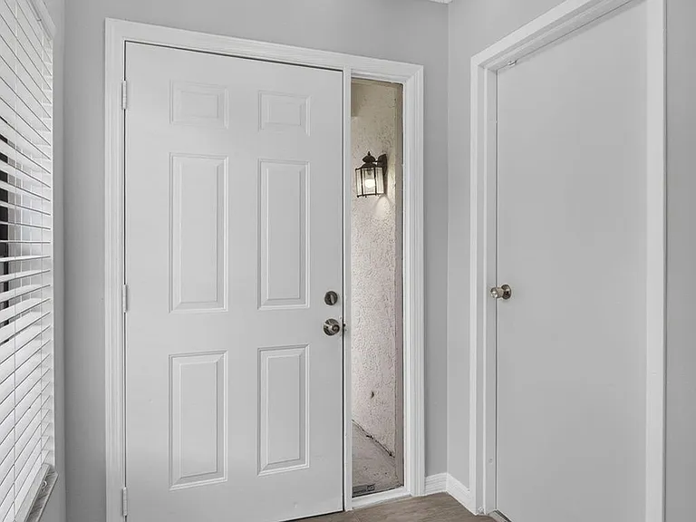12708 Shoreline Dr #F — Photo 6