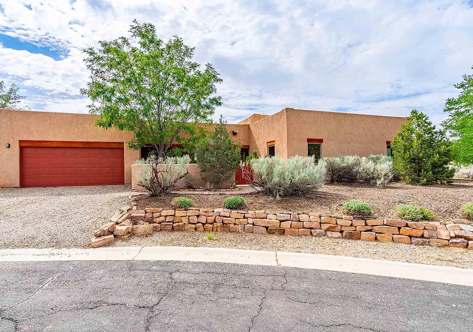 Tranquil Oasis in Taos — Photo 2