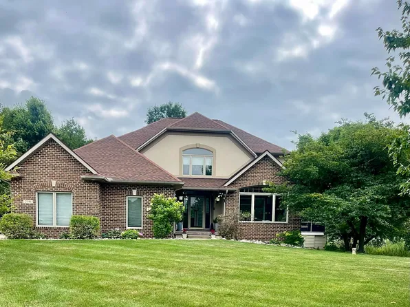 2391 Forest Oak Trl, Williamston, MI 48895