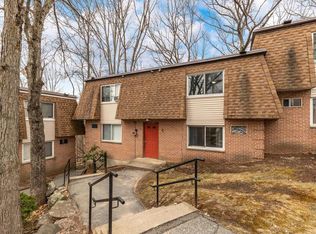 244 18th St APT 5, Dracut, MA 01826