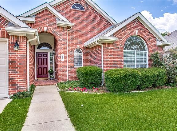 2nd image of 3712 Longhorn Dr