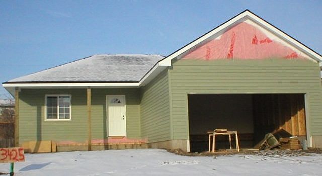 1st image of 3425 E Courtland
