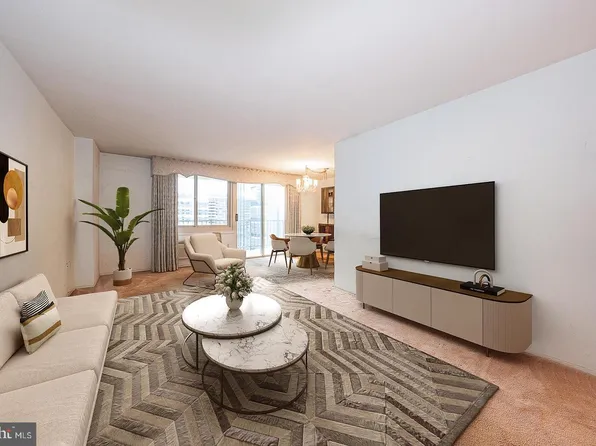 1919 Chestnut St APT 2521, Philadelphia, PA 19103