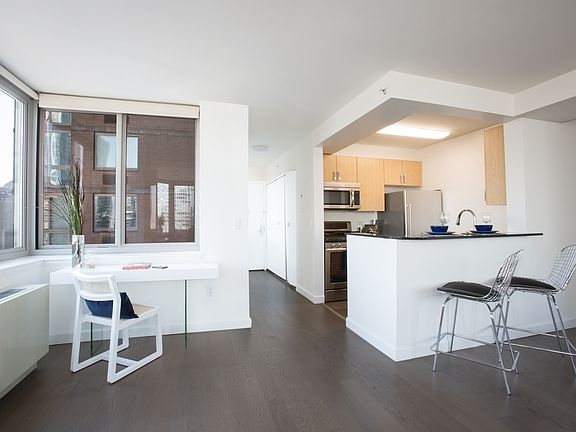 3rd image of 561 10th Ave APT 27J