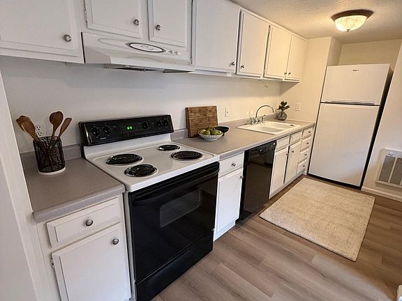 5th image of 291 S 3rd Ave #26