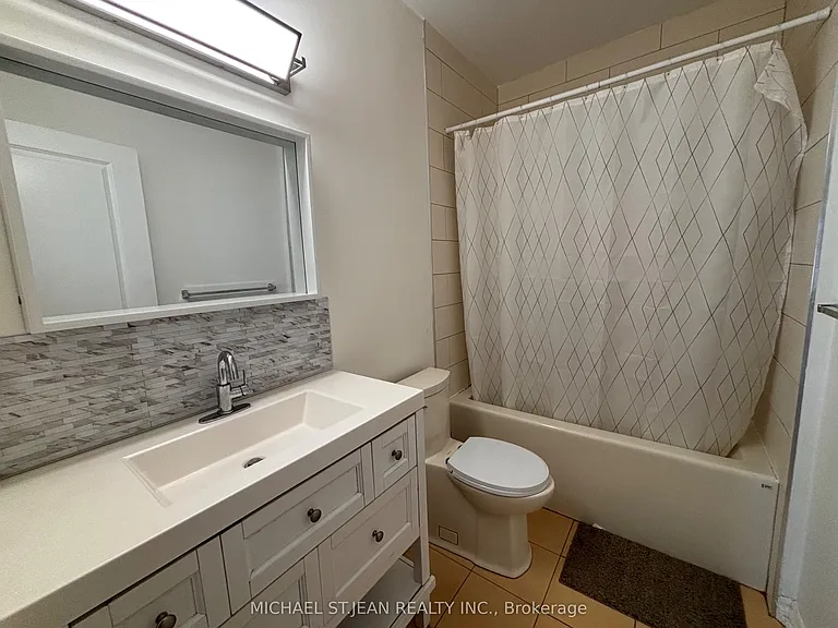 130 Wellington St N #201 — Photo 16