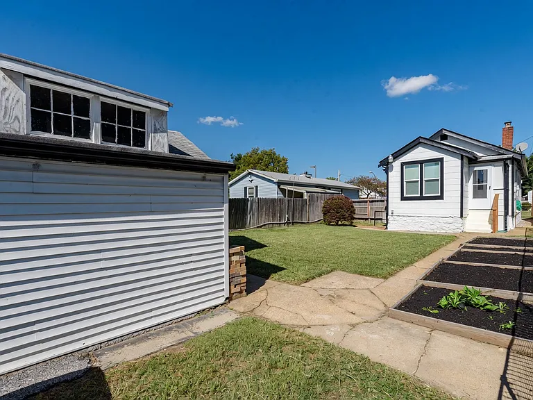 6026 Scanlan Ave — Photo 30