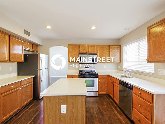 4th image of 10878 W Lone Cactus Dr