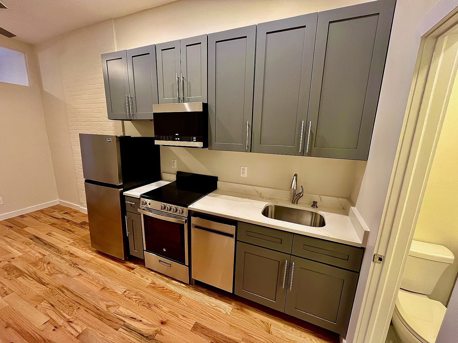 18 Saint Marks Pl APT 14, New York, NY 10003 | Zillow