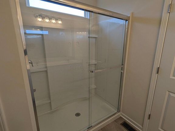 5th image of 405 Cottontail Ct