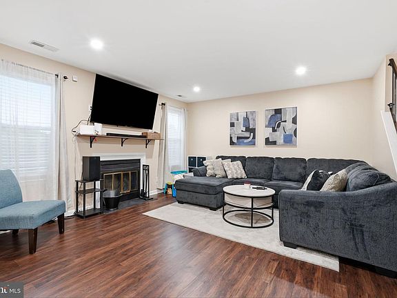 4th image of 86 Rolling Hills Dr