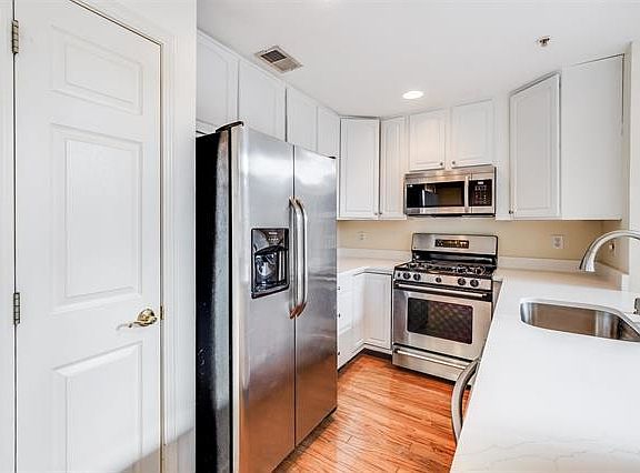 4th image of 113 Abbie Ct