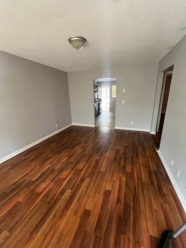 1 bed, 1.0 bath, 800 sqft, $595 — Photo 4