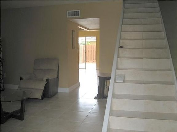 3rd image of 14309 Memorial Hwy #5J