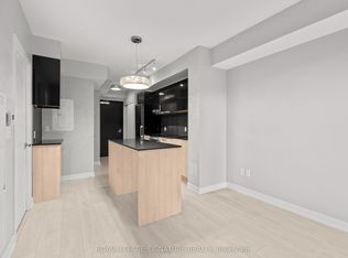 31 Tippett Rd #341, Toronto, ON M3H0C8