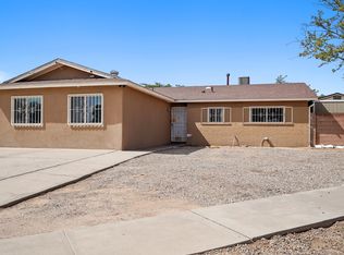 8600 Kimela Ct SW, Albuquerque, NM 87121