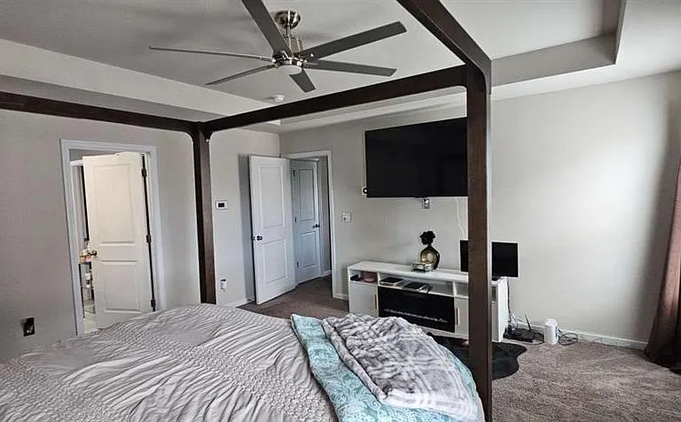 684 Armitage Way — Photo 17