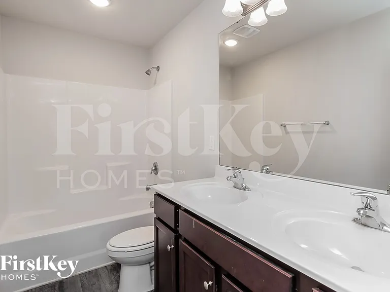 7305 Brawley Wood Ct — Photo 14