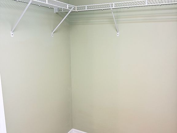 3rd image of 1934 Westminster Cir #9-5