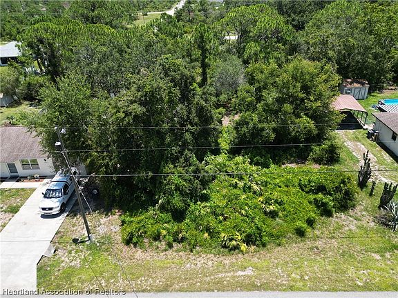 2nd image of 1627 Cedarbrook St