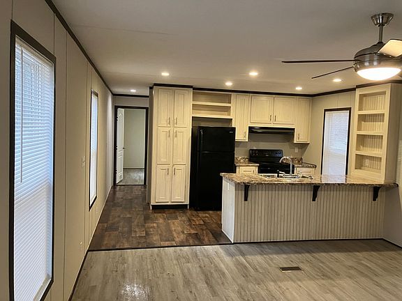 5th image of 593 Oak Hill Dr #52