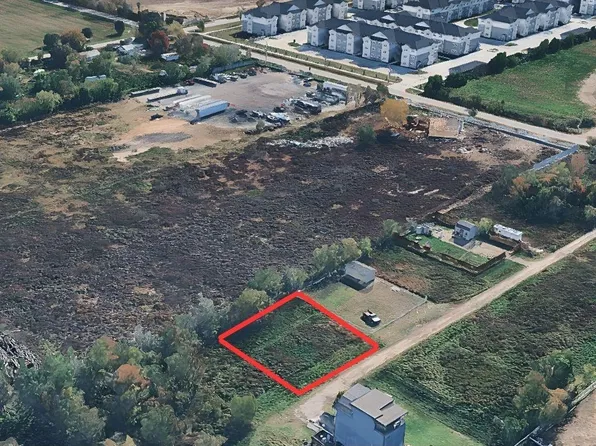 13811 Mary Kay Ln, Houston, TX 77048