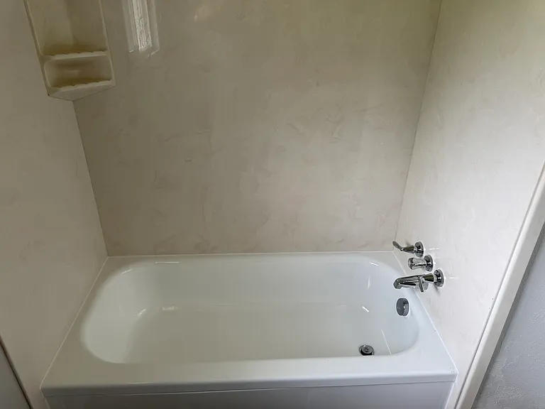 679 McKinley Ave — Photo 13