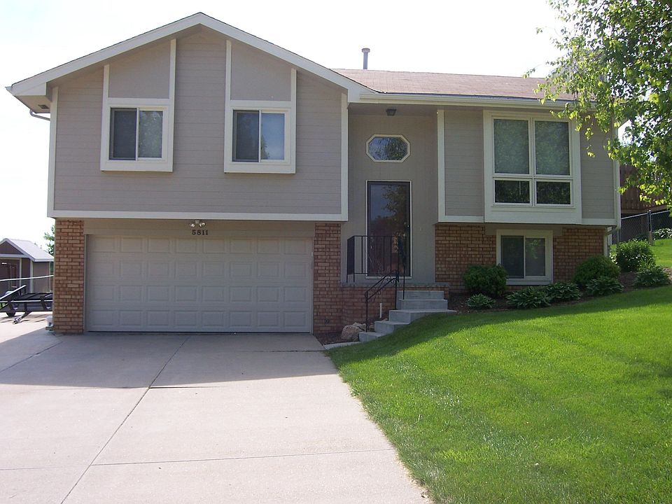 Tidy Curb Appeal