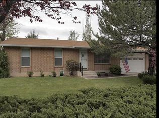 9606 S Buttonwood Dr, Sandy, UT 84092