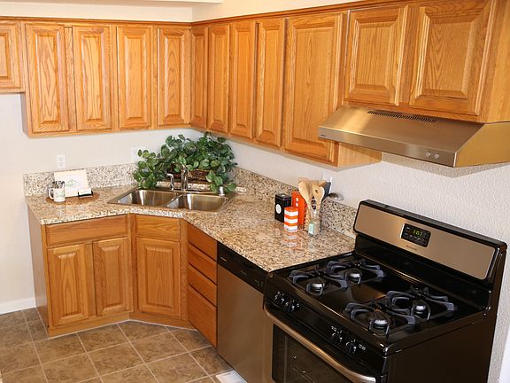 5th image of 4932 Saint Lynn Ln